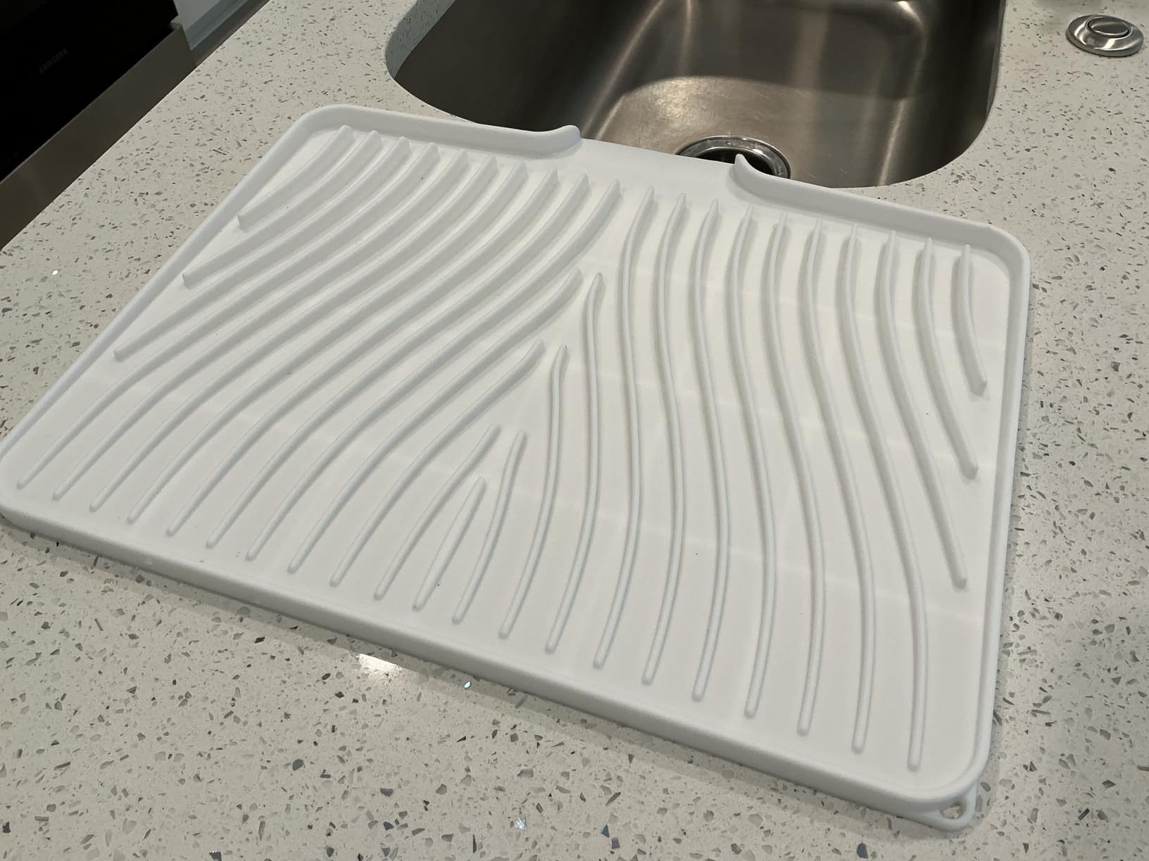 TIKNIK Silicone Dish Drying Mat for Kitchen Counter, Grey-1pcs, 16