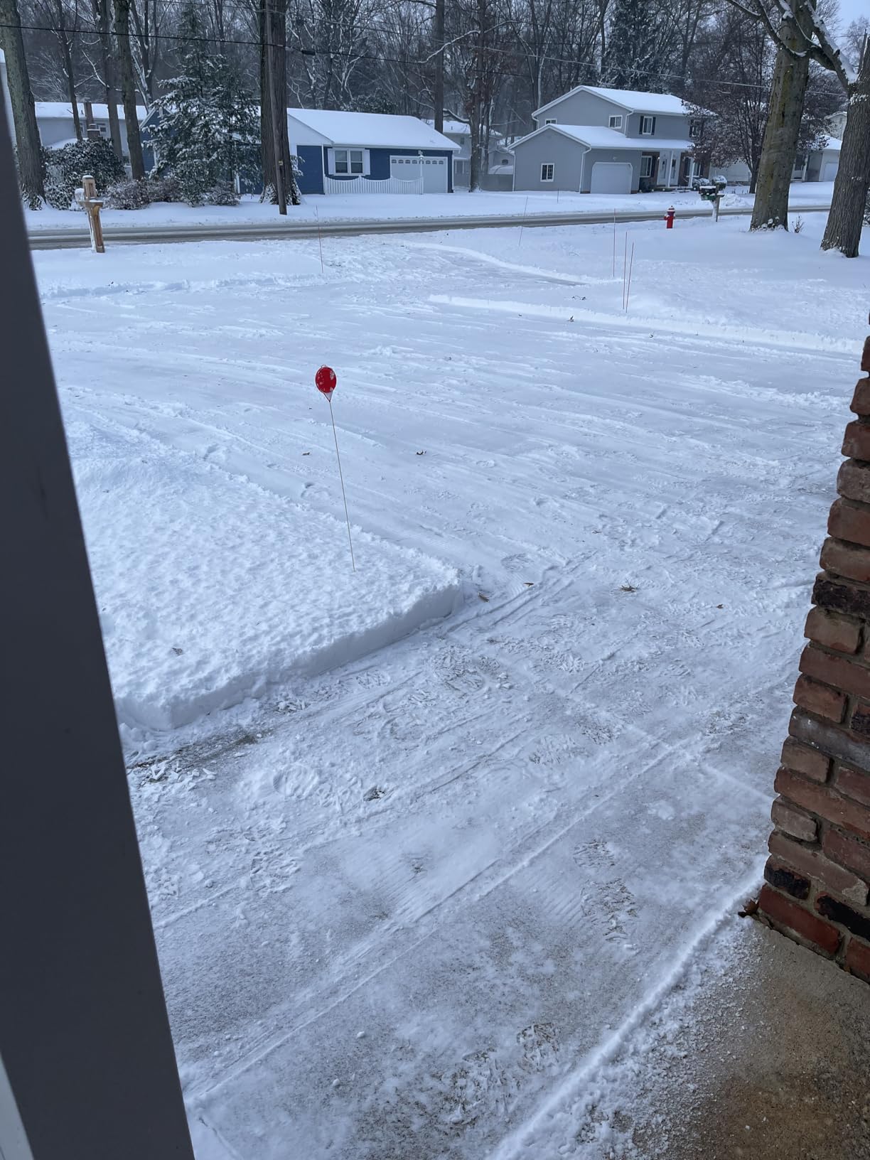 VOLTASK 48V Cordless Snow Blower, 48-Volt | 20-Inch Brushless Electric Snow Blower Cordless, Battery Snow Blower with Directional Plate & LED Lights (2 * 24V Battery & Dual Quick Charger Included) customer photo 2