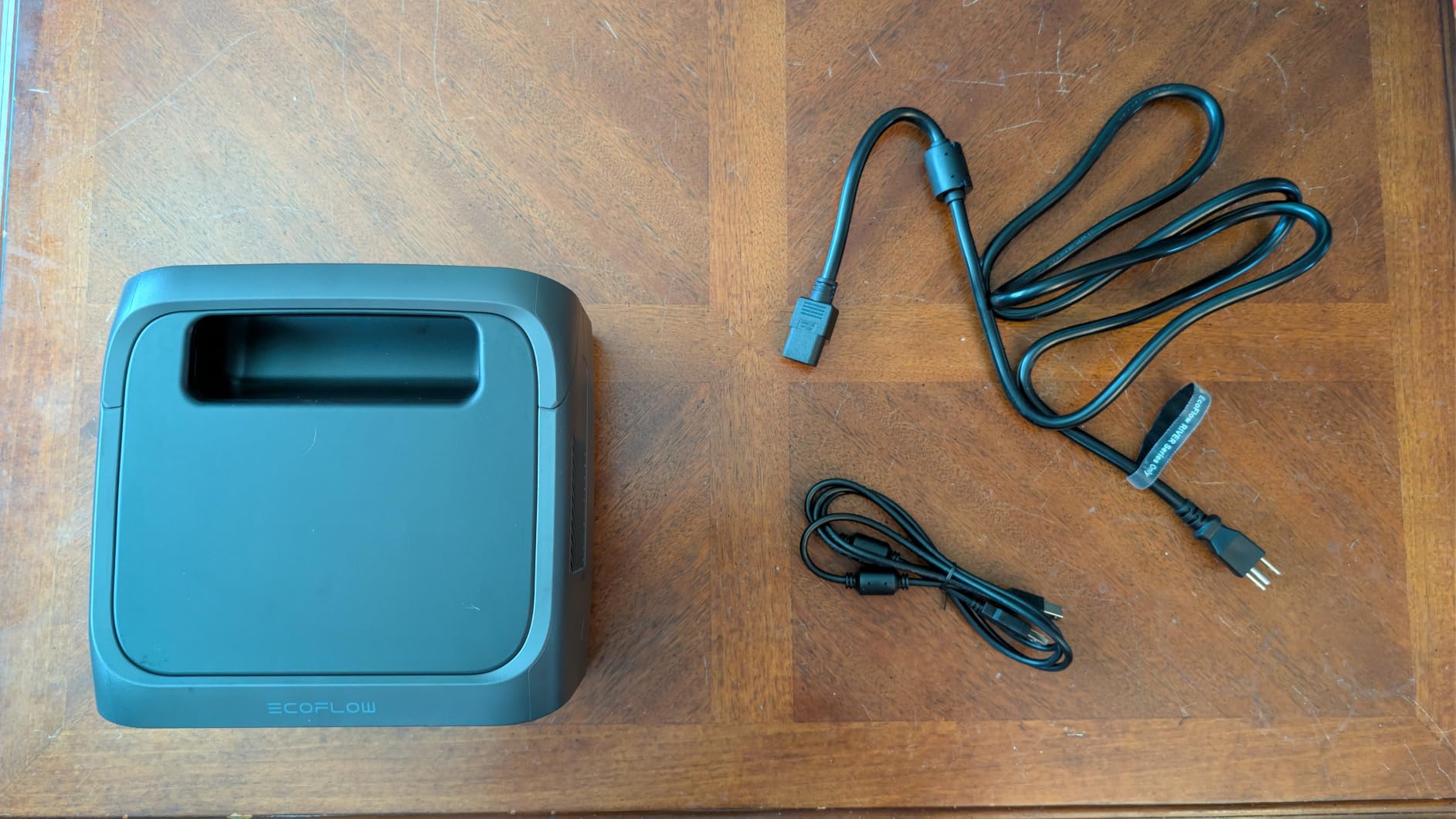 EF ECOFLOW Portable Power Station River 3 Plus, 286Wh 760W customer photo 1