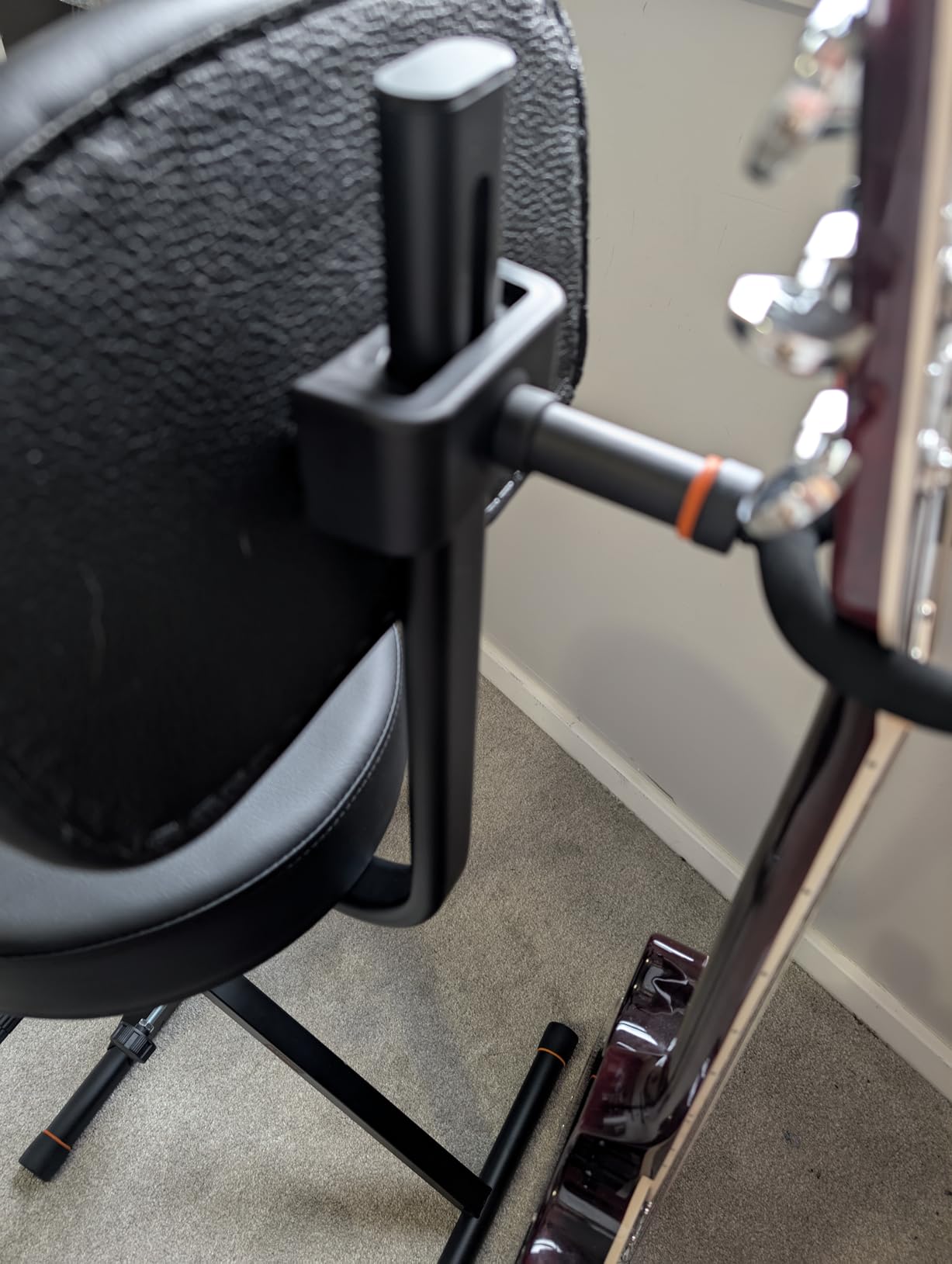 STRICH Guitar Stool With Backrest, Height Adjustable Seat With Hanger for Acoustic, Electric & Bass Guitars, Musician Drum Throne for Adults, Drummer, and Guitarist, SGT-30B customer photo 1