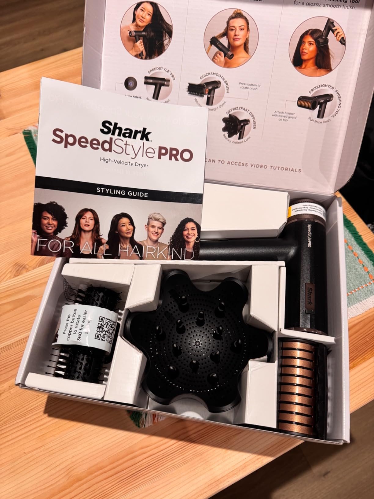 Shark SpeedStyle Pro Ionic Hair Dryer, Scalp Shield, Curly-Coily, HD732 | 0-100 MPH Airflow, DeFrizzFast Diffuser & QuickSmooth Brush Included, Defined Curls, High-Gloss Shine customer photo 1