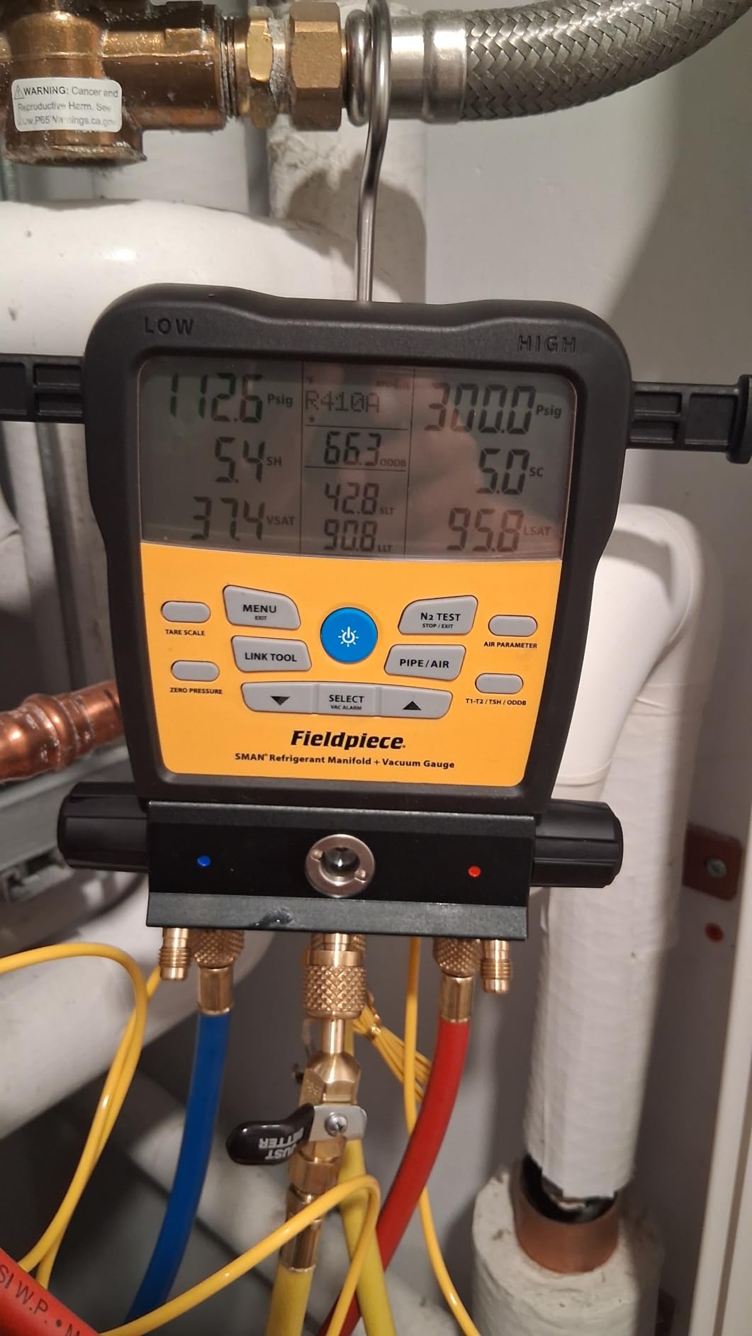 Fieldpiece SM382V Wireless 3-Port SMAN Refrigerant Manifold with Vacuum Gauge – Digital Gauges for HVAC & Refrigeration customer photo 1