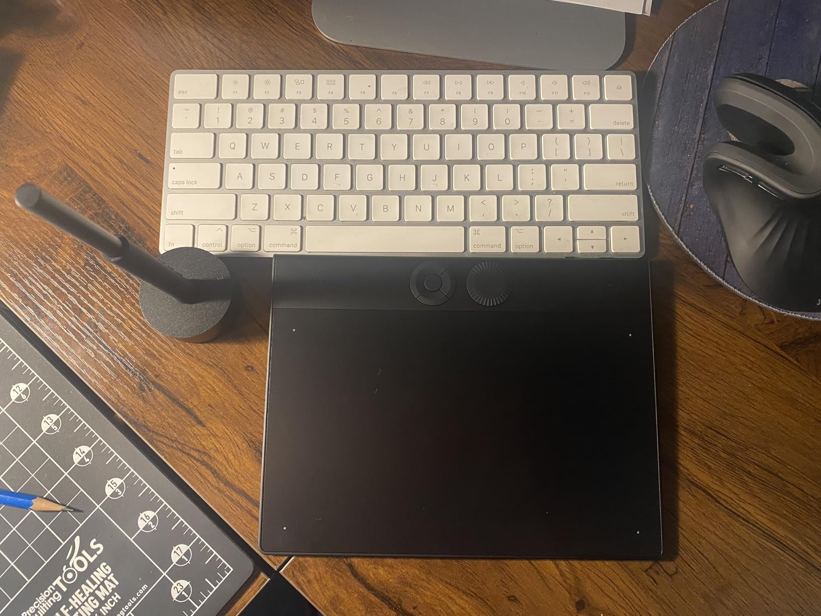 Wacom Intuos Pro Small, Bluetooth Graphic Drawing Tablet with ProPen 3 | Premium professional pen tablet with ExpressKeys & Dials for shortcuts; ideal for animation, photo, video & 3D pros customer photo 1