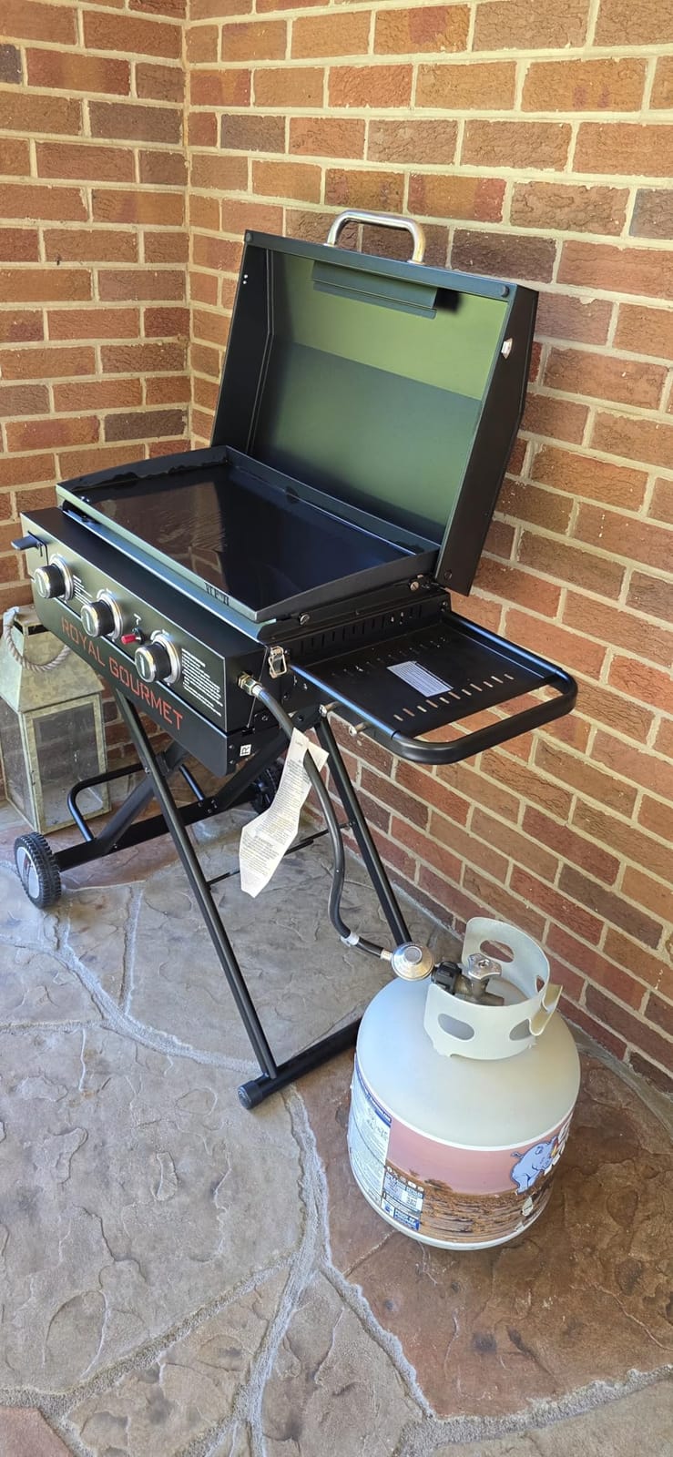 Royal Gourmet PD3001 3-Burner Propane Gas Griddle with Collapsible Stand customer photo 1