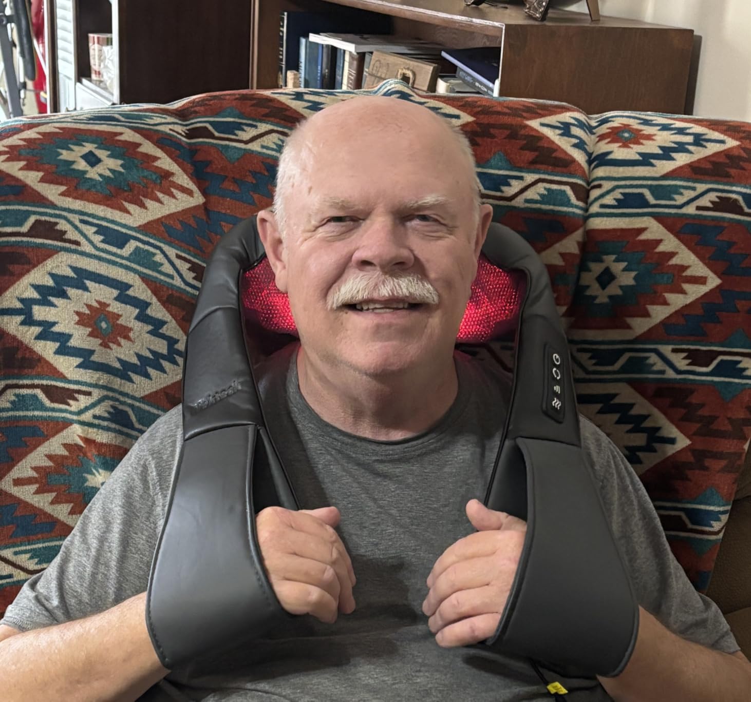 Nekteck Shiatsu Neck Massager with Heat for Pain Relief, Gray, NOT Cordless | 2026 Upgraded 3D Back Shoulder Kneading Massage Pillow, 3 Intensity Speeds Deep Tissue, Relaxation Gifts for Men Women customer photo 1
