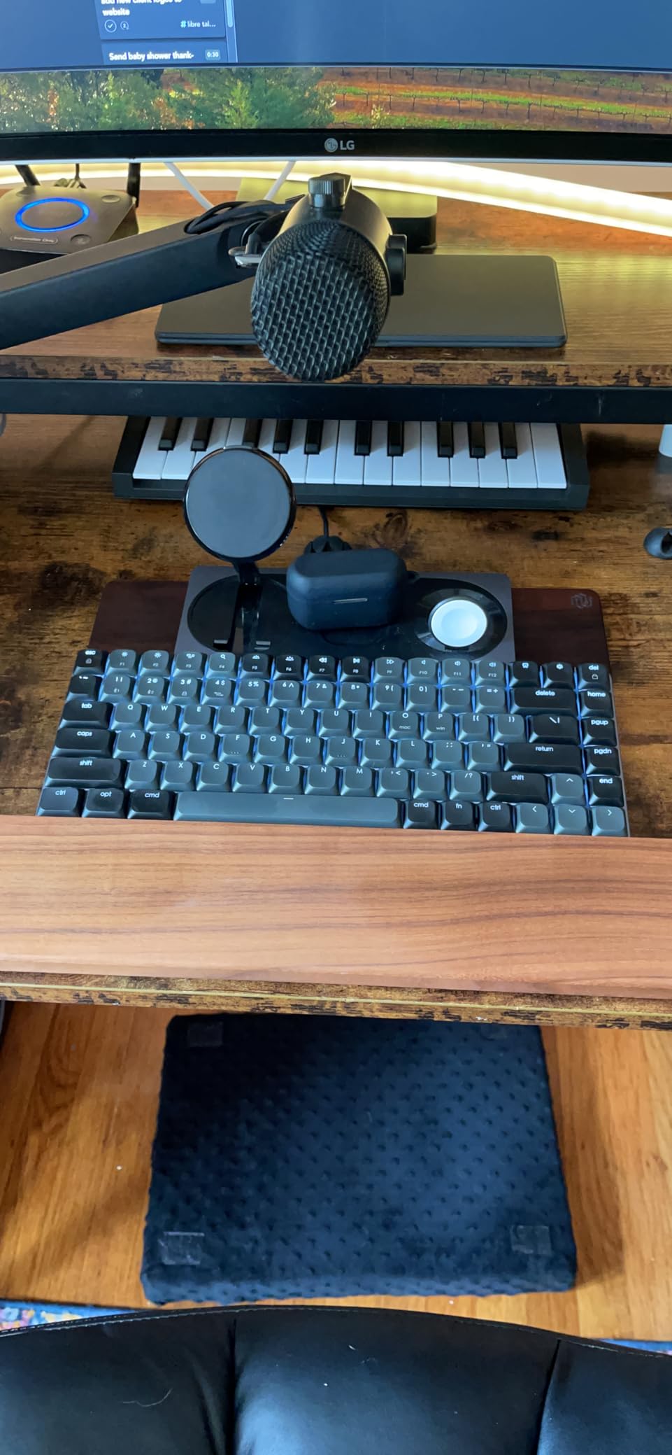 Satechi SM3 Mechanical Keyboard, White LED Backlit, Light Gray/White customer photo 1