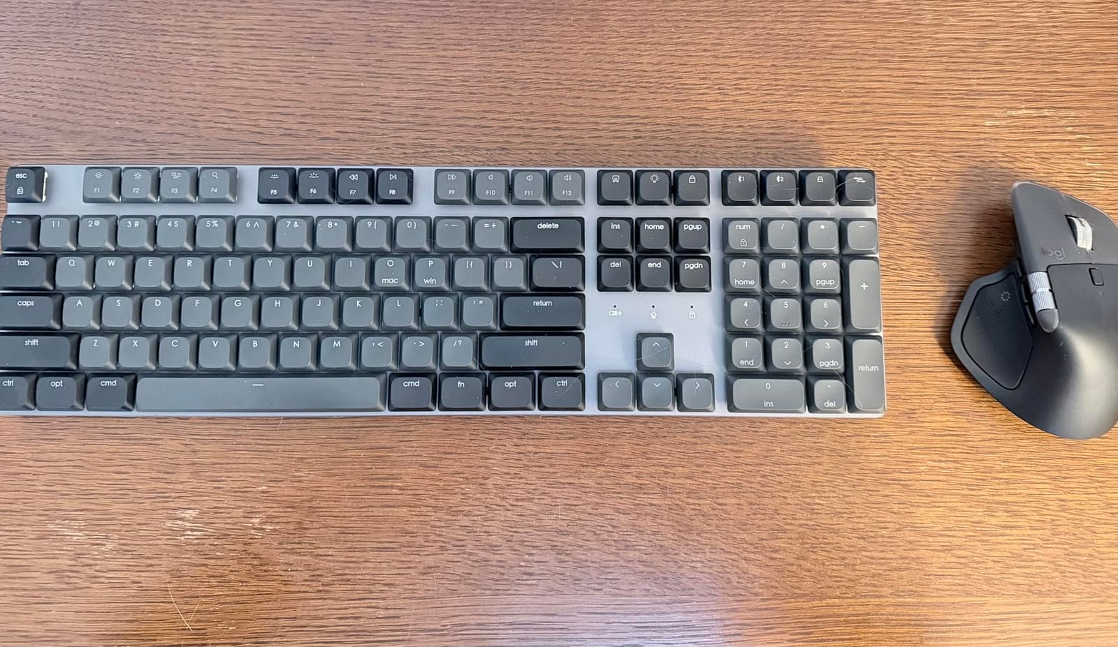 Satechi SM3 Mechanical Keyboard, White LED Backlit, Light Gray/White customer photo 2