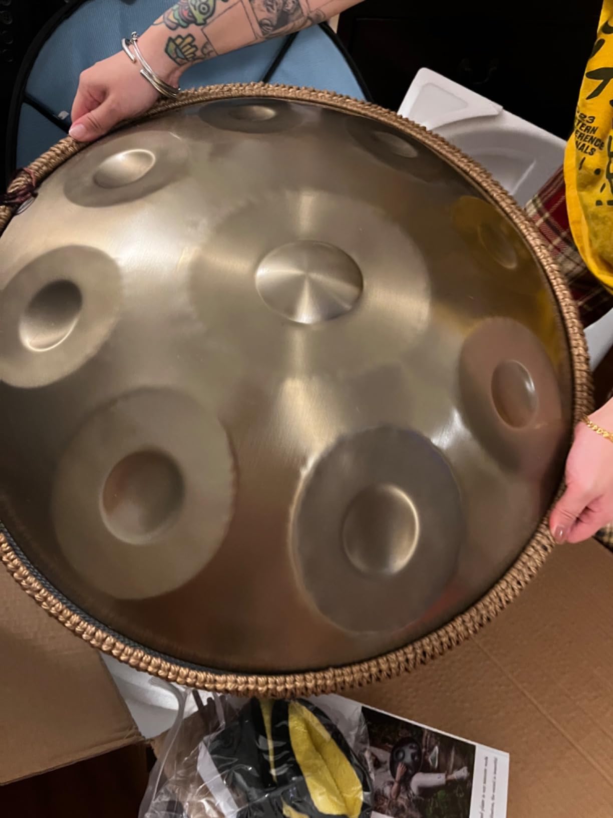Handpan Drum - 22-Inch 9-Note D Kurd 440Hz Hand Tuning Handpan with Soft Bag, Mallets, Stand, Note Stickers, Cleaning Cloth customer photo 2