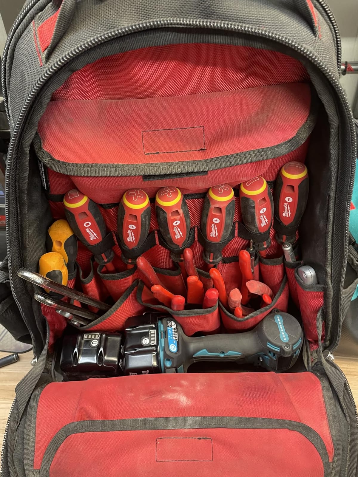 Makita XT297T 18V LXT Lithium-Ion Brushless Cordless 2-Pc. Combo Kit (5.0Ah) customer photo 1