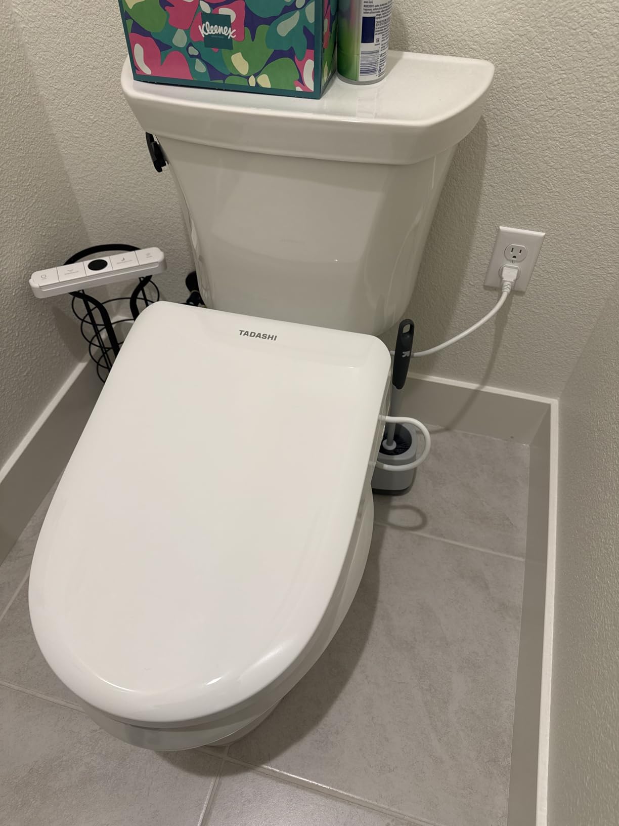 Tadashi Electric Bidet Toilet Seat Elongated, Wireless Remote & Side Panel, Instant Warm Water, Feminine & Rear Wash, Self‑Clean Nozzle, Adjustable Heated Seat, Air Dryer, Slow Close Lid customer photo 1