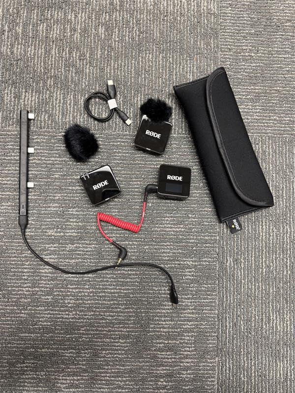 RODE Wireless GO (Gen 3) (2 TX + 1 RX + Charging Case), 32-Bit Float | 32-bit Float Recording, Automatic Level Control, for Phones, Cameras and Computers (Black) customer photo 2