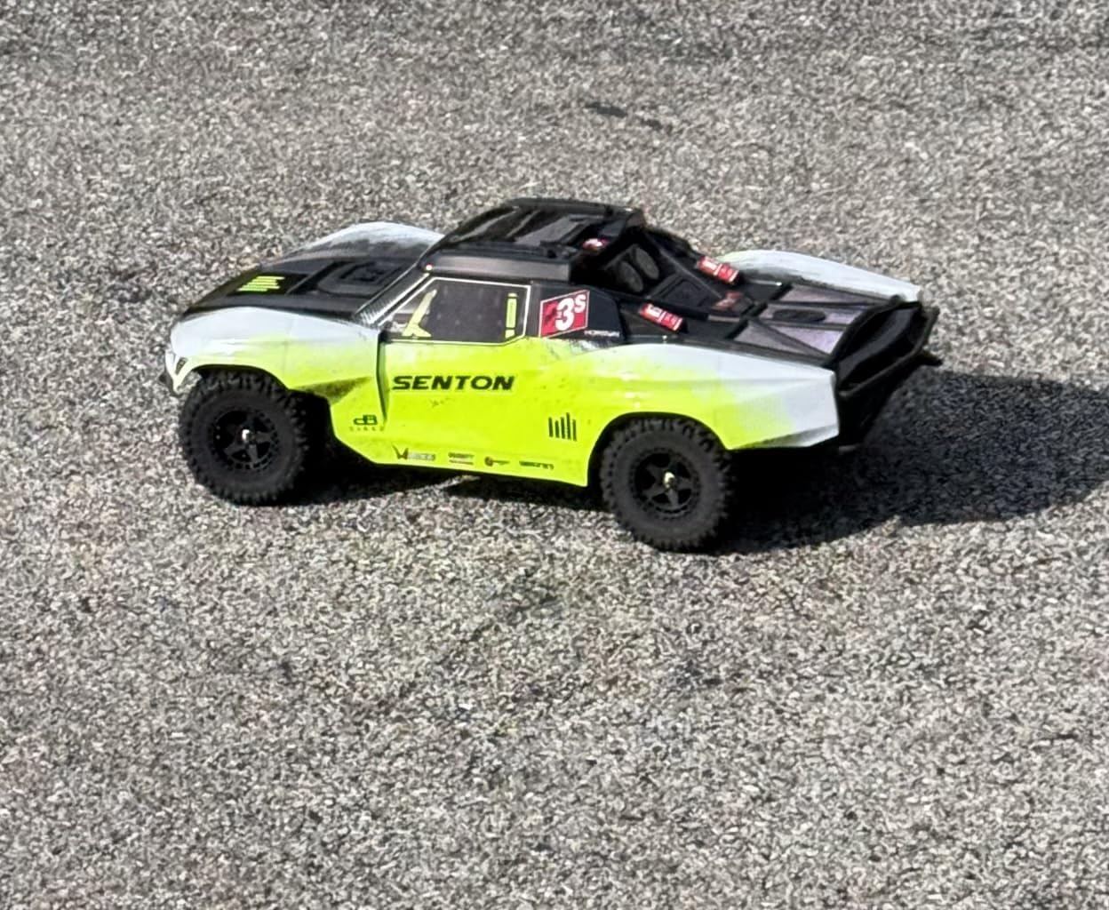 ARRMA RC Truck 1/10 SENTON 4X4 223S BLX BRUSHLESS Short Course Truck RTR (Battery and Charger Not Included) with DSC, Yellow, ARA4303V4T1 customer photo 2
