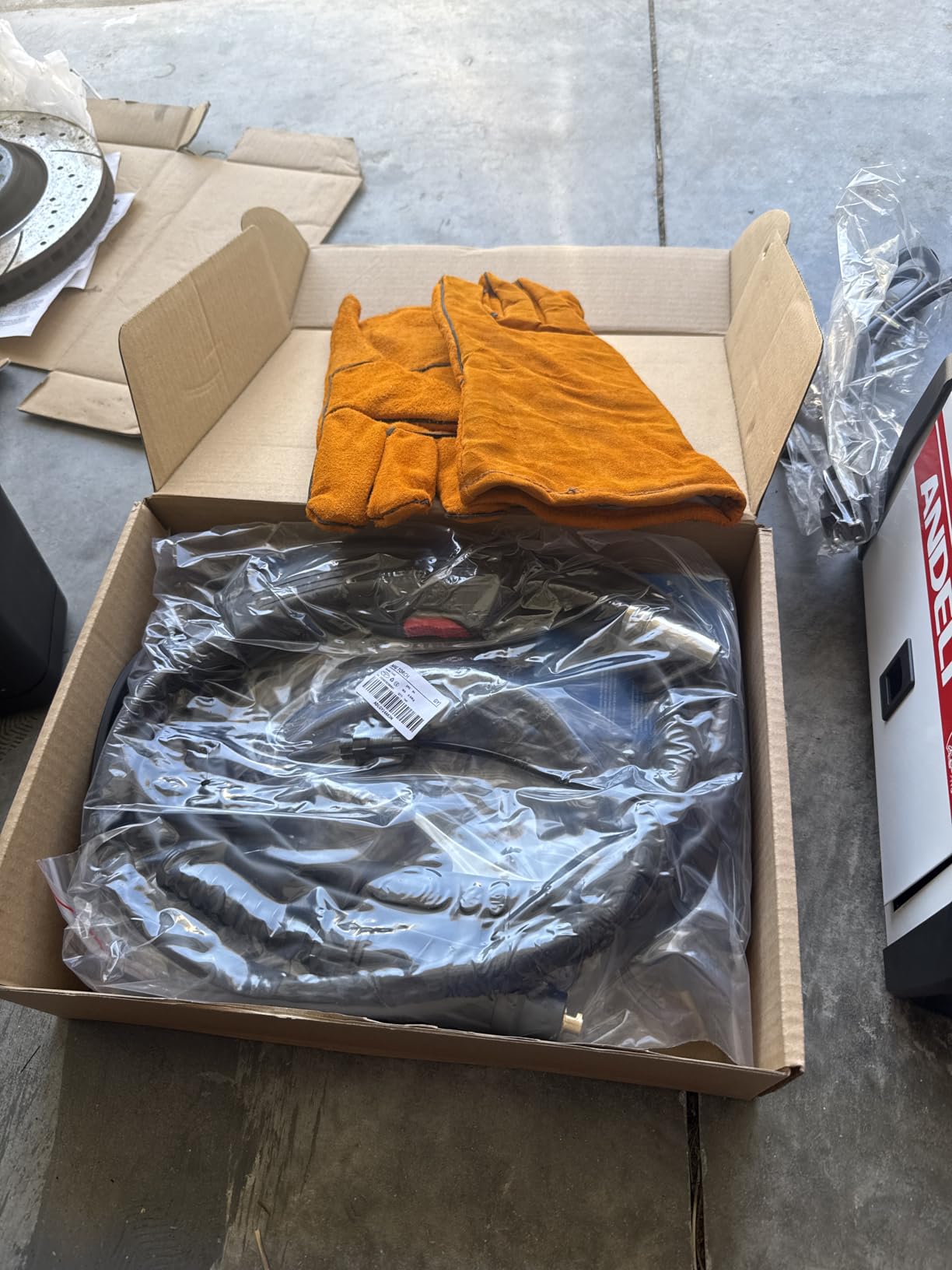 ANDELI 110V/220V MIG Welder 135A ,PULSE Flux Core/Lift TIG/Stick 4-in-1 customer photo 2