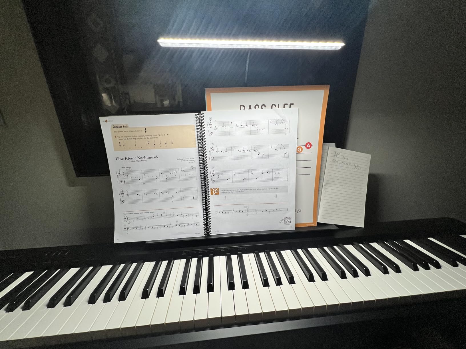 Vekkia Professional 88 LED Rechargeable Music Stand Light customer photo 2