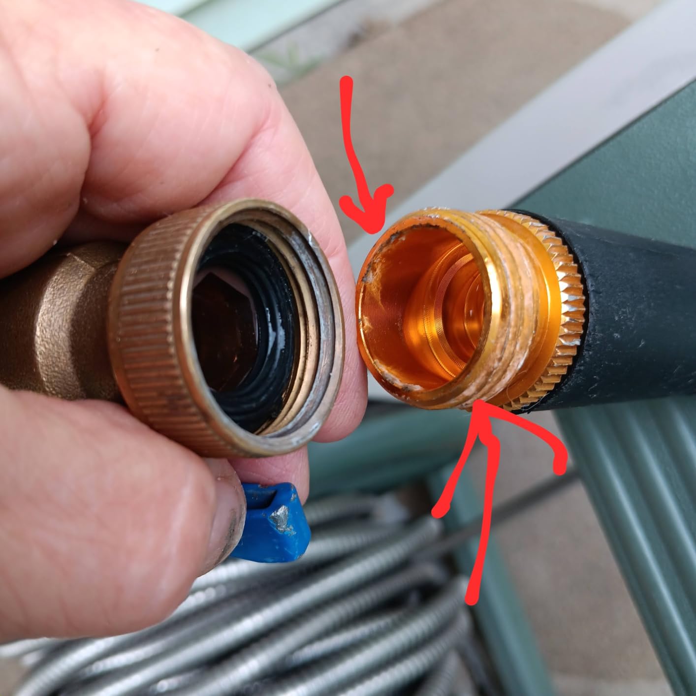 Lefree 100ft Metal Garden Hose with Upgraded Leak‑Proof Rubber Sleeve customer photo 1