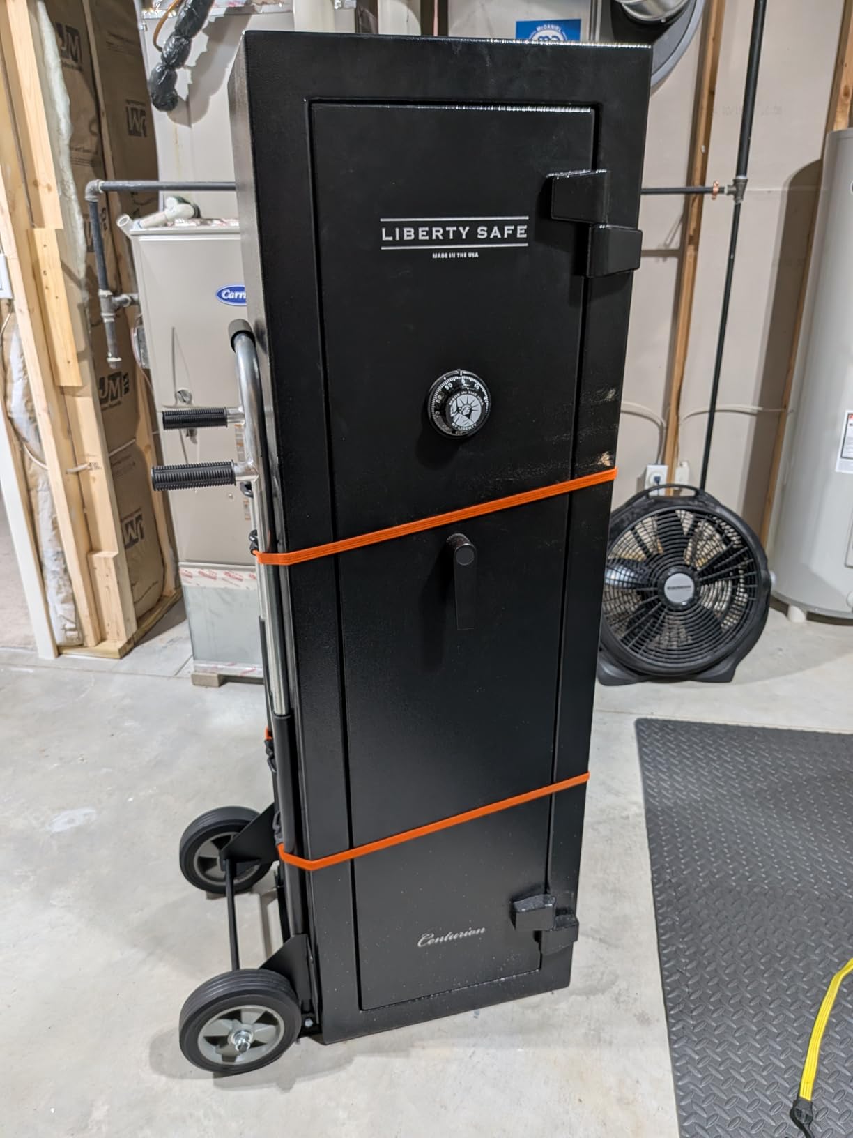 Folding Hand Truck Dolly - 600 LB Capacity, Heavy-Duty Wheels and Compact Design for Moving Heavy Loads in Warehouses, Offices, Homes, and Shopping customer photo 1