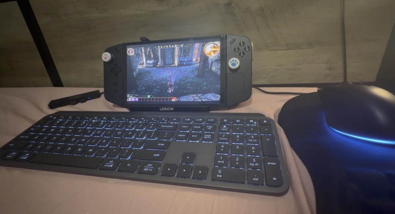 Razer Pro Click V2 Vertical Wireless Mouse, 6 Button Ergonomic Design customer photo 2