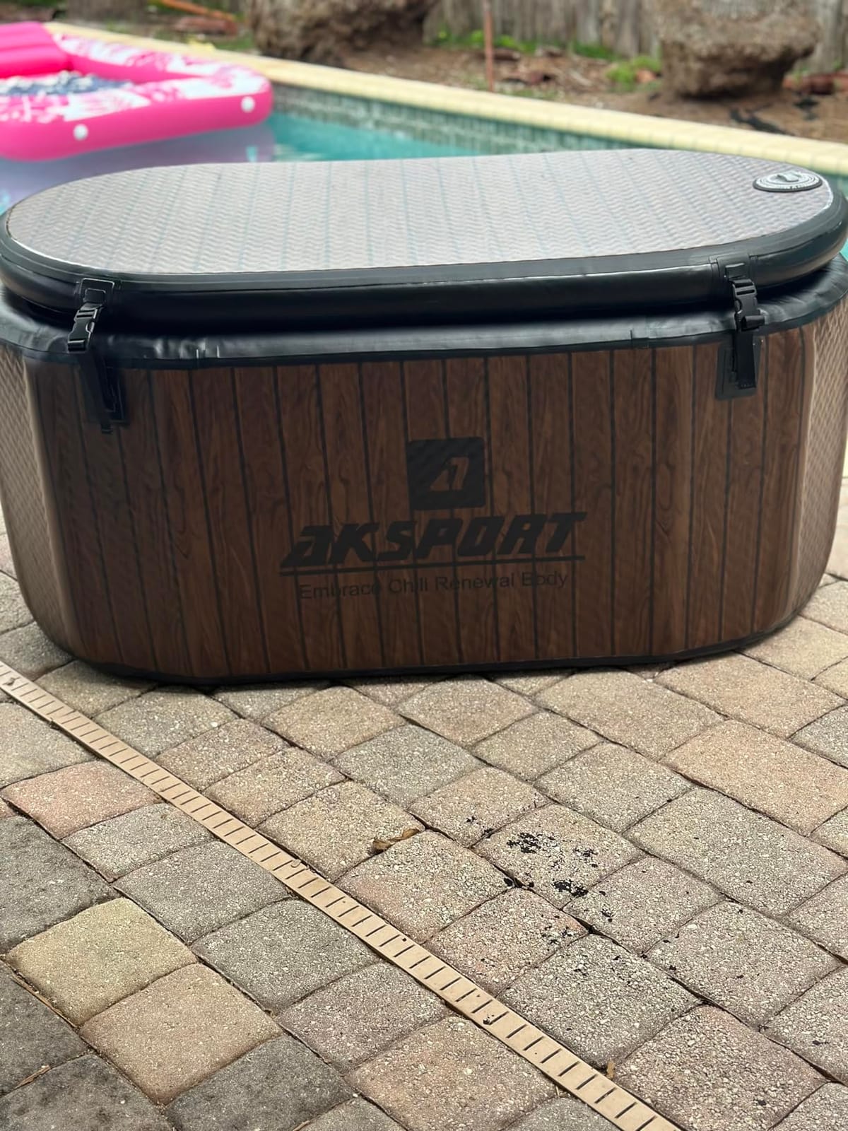 AKSPORT Ice Bath Tub for Athletes, 151 Gallons Inflatable Cold Plunge Tub Compatible with Water Chillers, Icebath for Recovery & Cold Water Therapy, Portable Bathtub for Indoor & Outdoor-Wood customer photo 1
