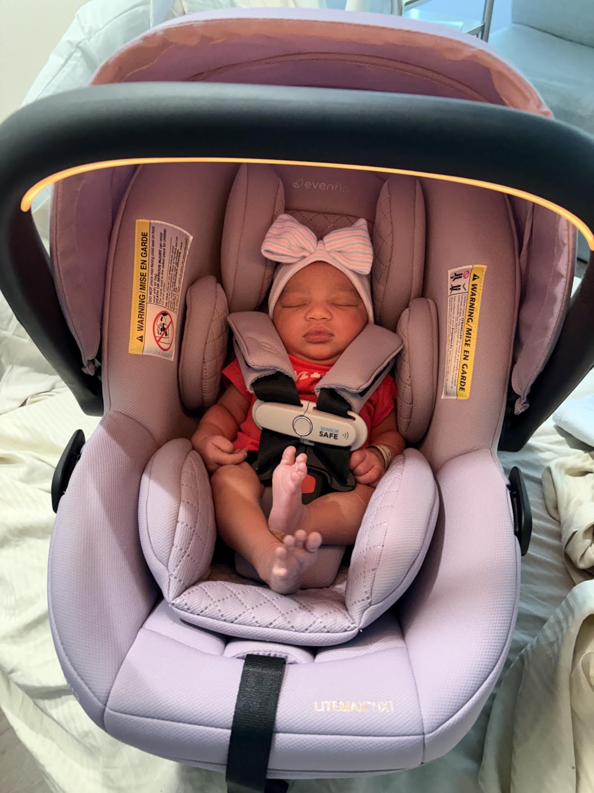 Evenflo LiteMax NXT Preemie and Infant Car Seat with SensorySoothe, Green & Gentle Fabric, & SensorSafe Technology, Rear-Facing Lightweight, 3-30 lbs, Birth-2 Years (Agate) customer photo 1