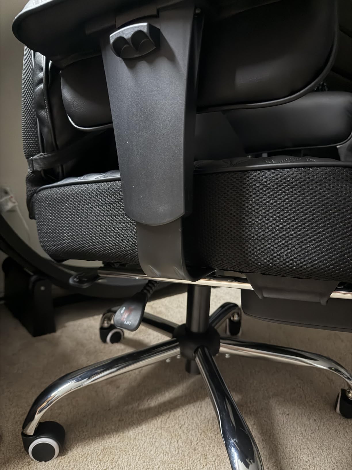 GTPLAYER Big and Tall Gaming Chair 400lbs Heavy Duty Office Chair with Foot Rest & Ergonomic Pocket Spring Lumbar Support, High Back 3D Saddle Shaped Cushion for Back Pain Relief, Matte-Black customer photo 2