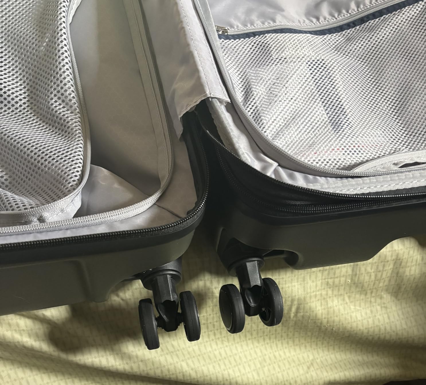 Travelpro Maxlite Air V2 Hardside Expandable Carry-On, Green, 20-Inch | Lightweight Polycarbonate Hard Shell Luggage, 8 Spinner Wheels, TSA Lock customer photo 2
