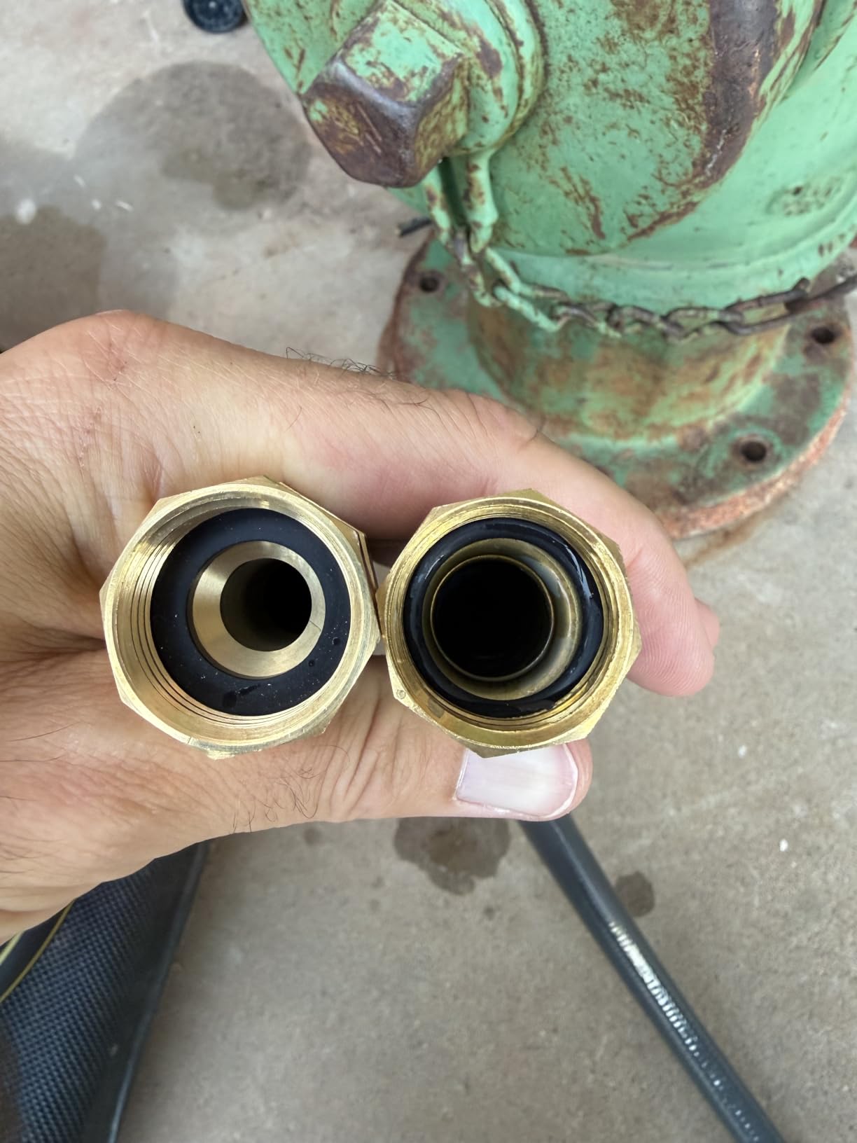 Flexible Rubber Garden Hose 100ft, 5/8