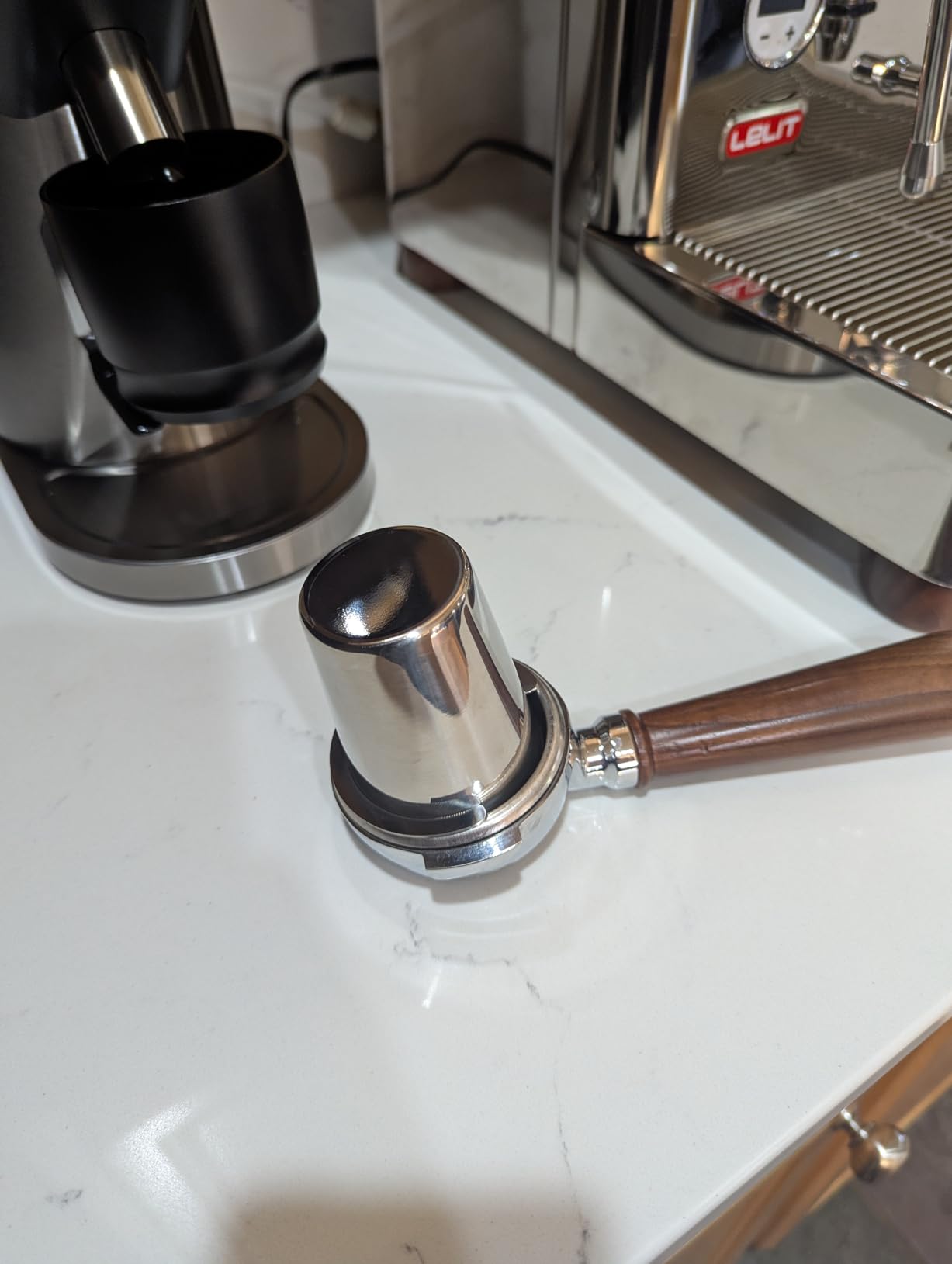 MOKKOM 64mm Flat Burr Coffee Grinder, Espresso Grinder, 100 Grind Settings | Coffee Bean Grinder with Single Dose, Anti-Static, Precision Timer, Stainless Steel Body, Espresso French Press, Pour Over customer photo 1