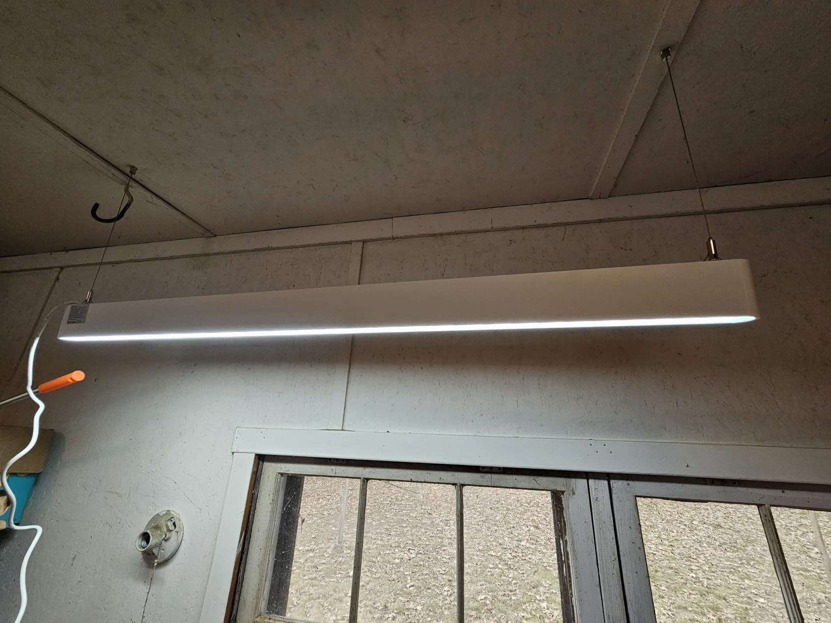 Lumary Smart LED Linear Pendant Light 48Inch, Dynamic RGBAI, CCT 2200-6500K | Adjustable Height, 44+ Scene Modes, Compatible with Alexa/Google Assistant, Music Sync, for Kitchen, Living Room, Office, etc customer photo 1