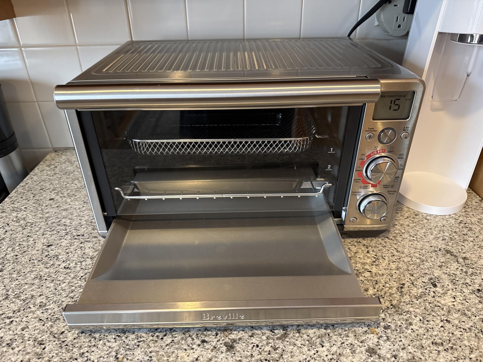 Breville BOV680BSS Smart Oven Air Fryer Compact, Brushed Stainless Steel | 10 Cooking Functions customer photo 1