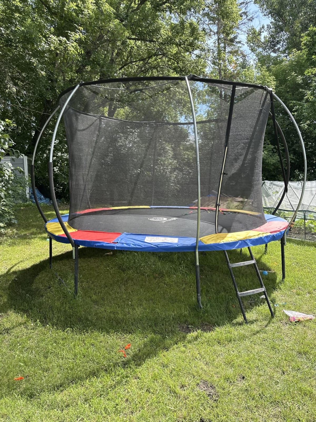 Giantex Trampoline Pad, 8ft 10ft 12ft 14ft 15ft 16ft Trampoline Replacement Safety Pad, No Holes for Pole, Waterproof Trampoline Accessories Spring Cover customer photo 2