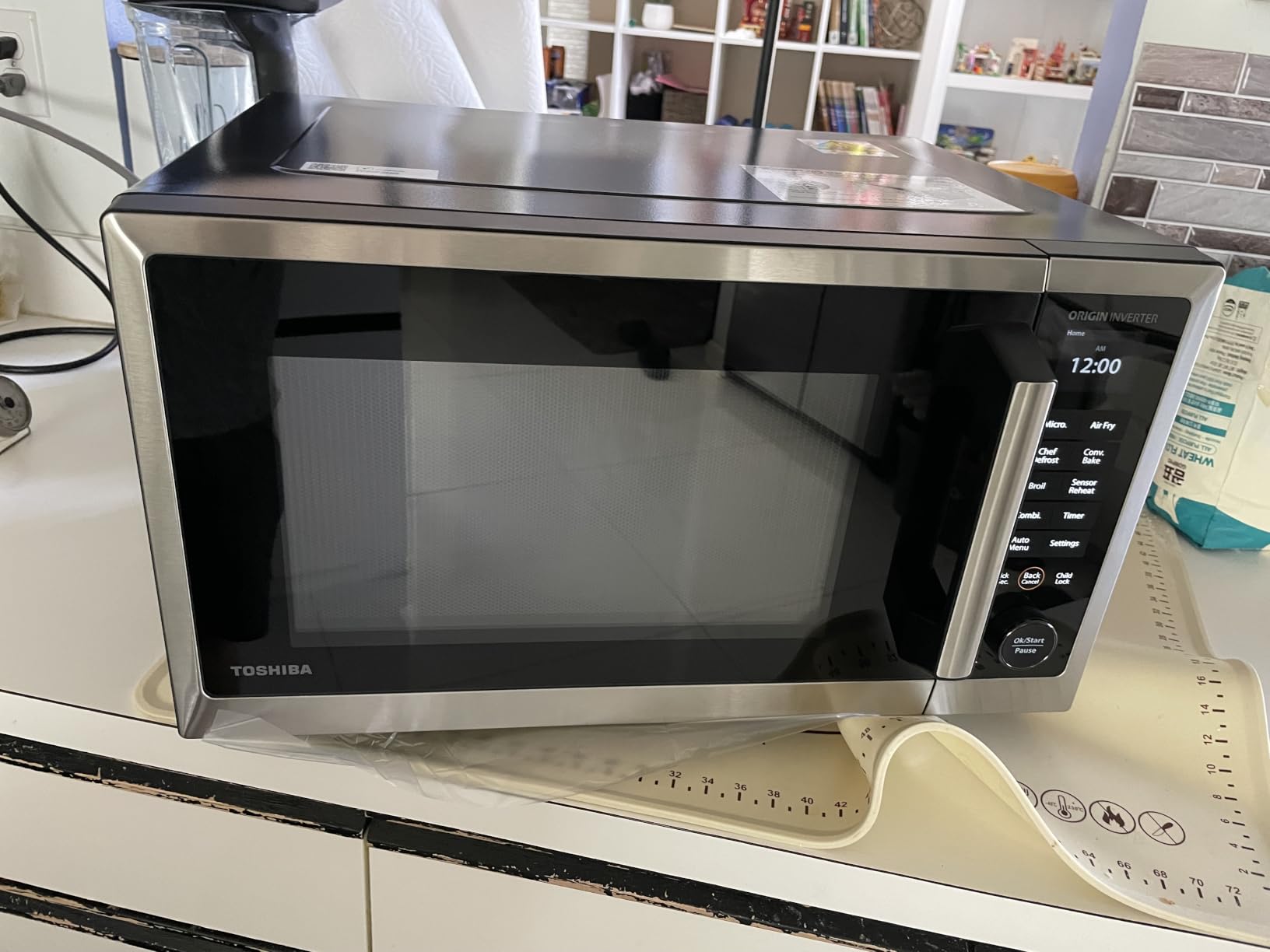TOSHIBA OptiChef PRO MAX Air Fryer Combo Microwave Oven, 1.3 Cu.Ft, 1100W customer photo 1