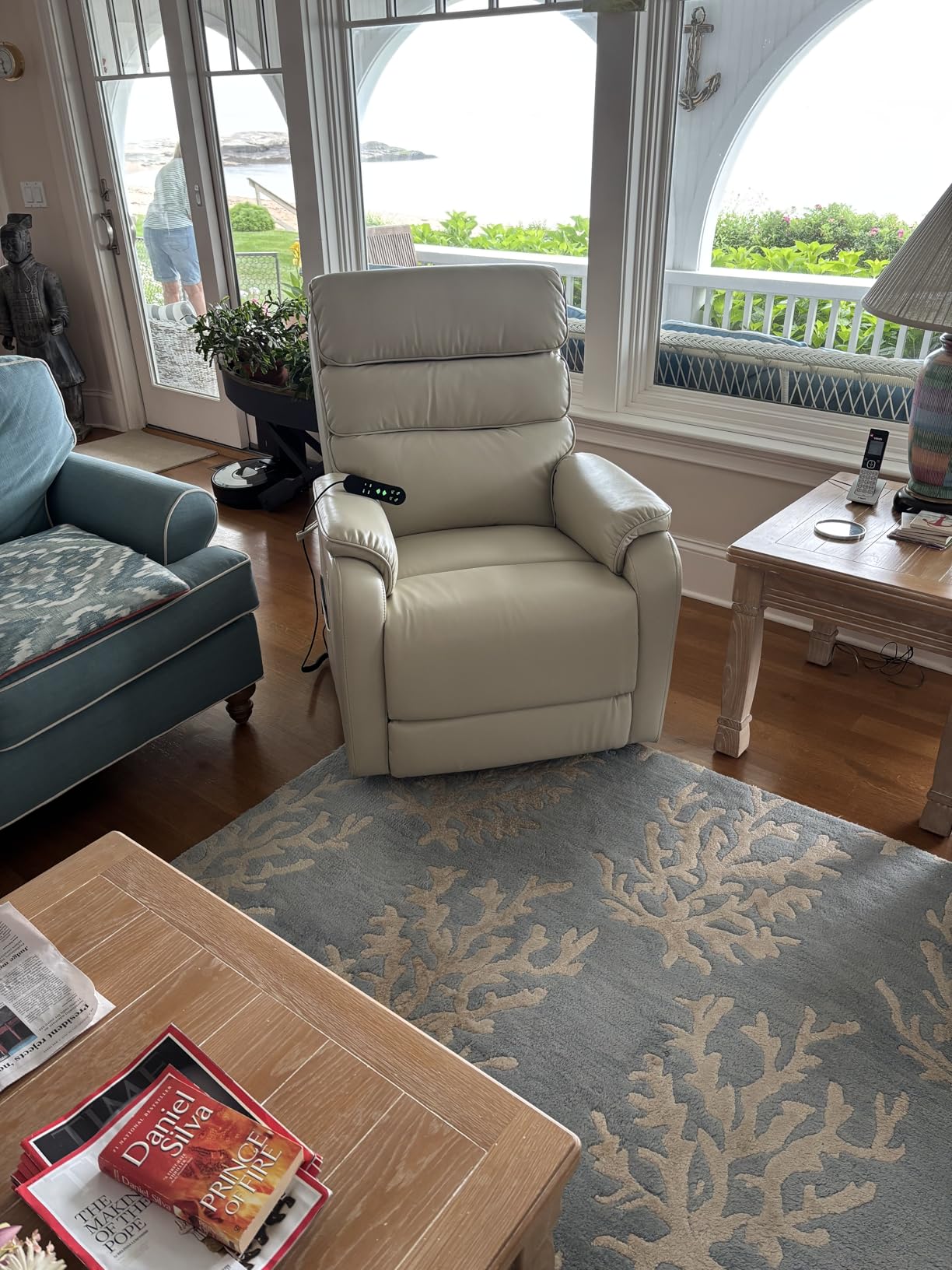 EONIX Dual Motor Power Lift Recliner Chair for Elderly with Heat & Massage customer photo 2