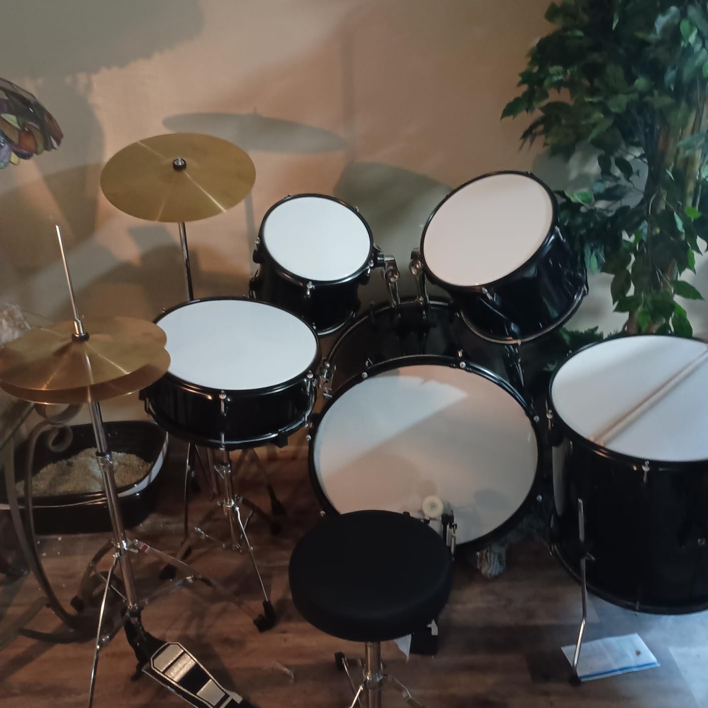 Best Choice Products 5-Piece Full Size Complete Adult Drum Set w/Cymbal Stands, Stool, Drum Pedal, Sticks, Floor Tom - Natural customer photo 2