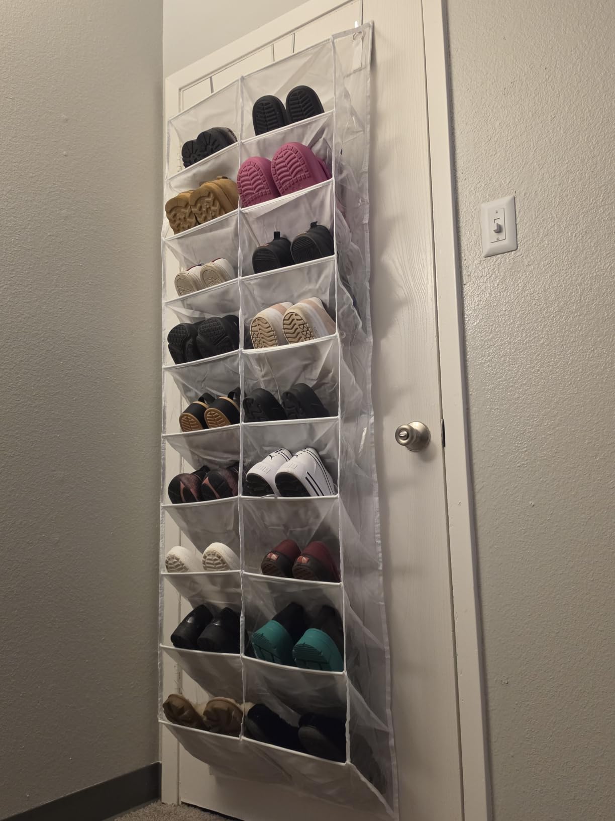 20-30 Pairs Over the Door Shoe Organizer, Clear Pockets Hanging Shoe Storage for Closet, 10-Tier Door Shoes Rack, Handing Shoes Holder Fit All the Family's Sneakers, Boots, Heels, White customer photo 2