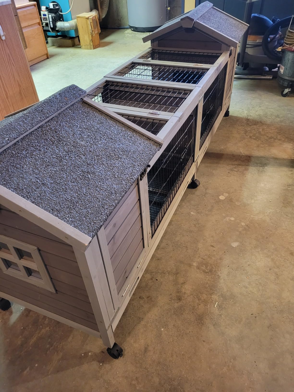 Aivituvin Rabbit Hutch Indoor Bunny Cage Outdoor Bunny House with Wire Floor Leakproof Plastic Tray, Brown customer photo 1