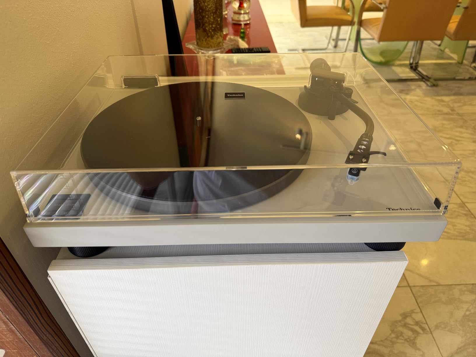Technics Turntable, Premium Class HiFi Record Player with Coreless Direct Drive Motor and Bluetooth, Stable Playback, Audiophile-Grade Cartridge and Precision Tonearm, Dustcover Included – SL-40CBT-K customer photo 2