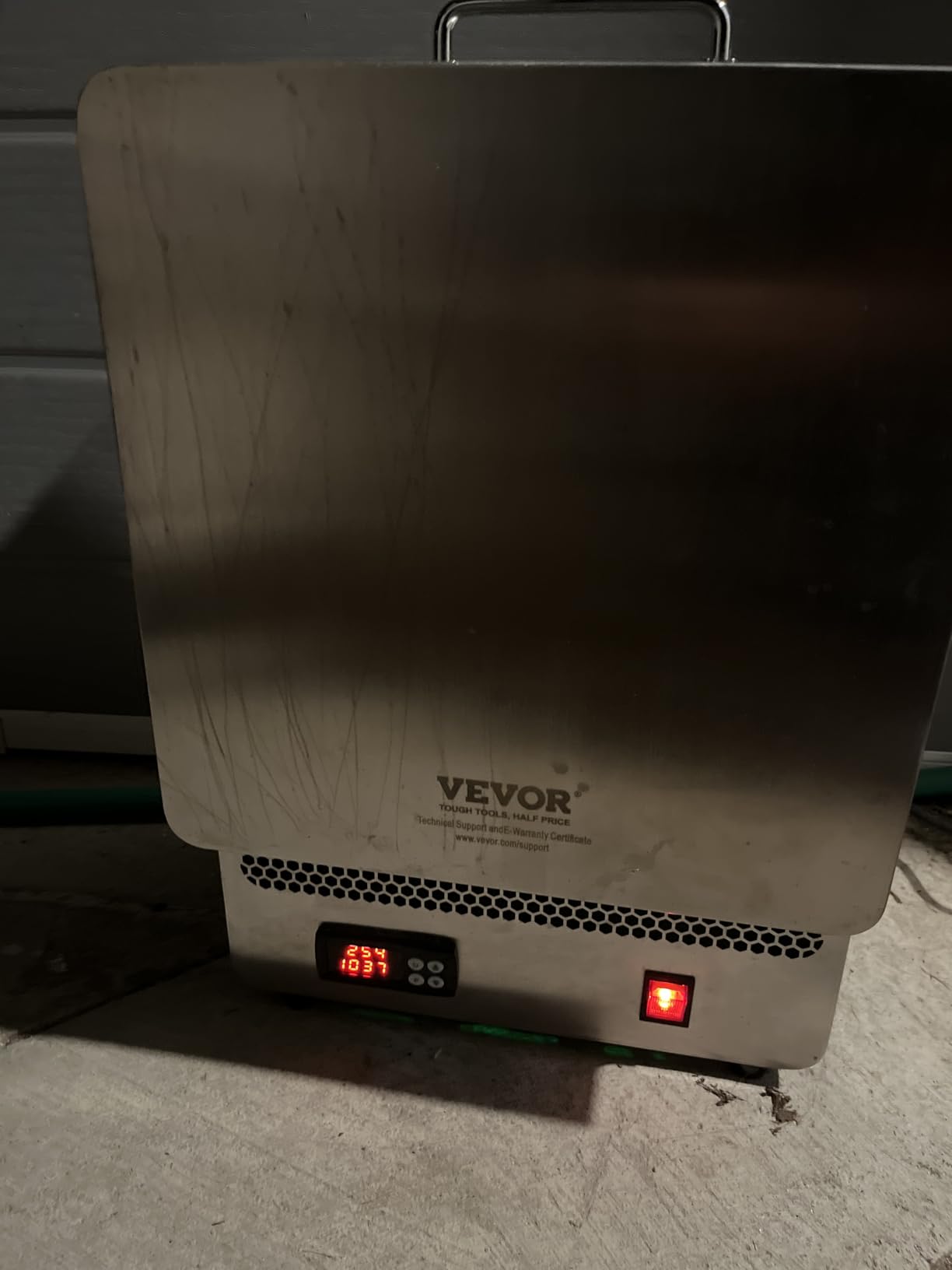 VEVOR 1650W Programmable Electric Kiln, Digital Melting Furnace with Max Temperature 2192F/1200C for Lost-Wax Casting, Clay DIY, Metal Annealing, Ceramic Firing, PID Temp Control customer photo 1