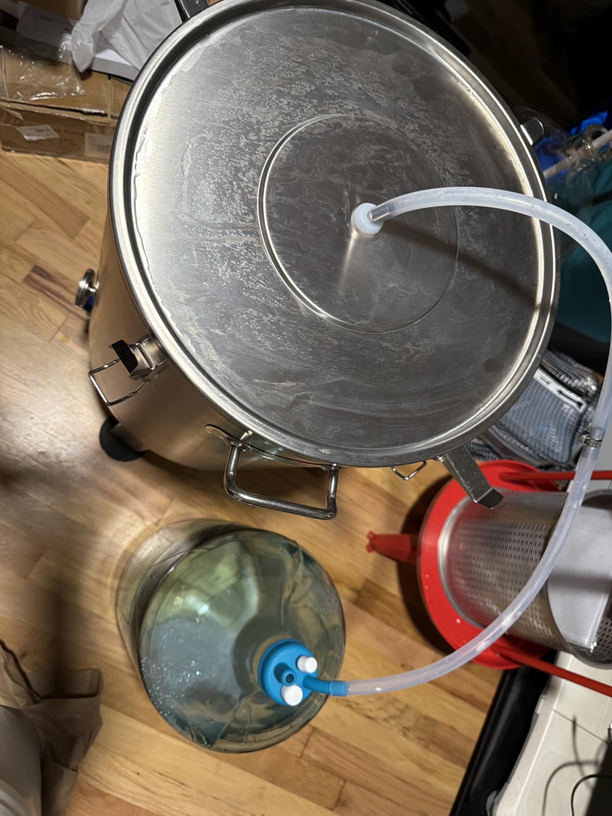 VEVOR Pressure Fermenter 15 PSI, 16 Gal/60L All-in-One Stainless Steel Conical Secondary Fermentation Bucket, with Cooling Tube, Yeast Slurry Collection Bottle, for Wine, Beer Brewing Equipment customer photo 2