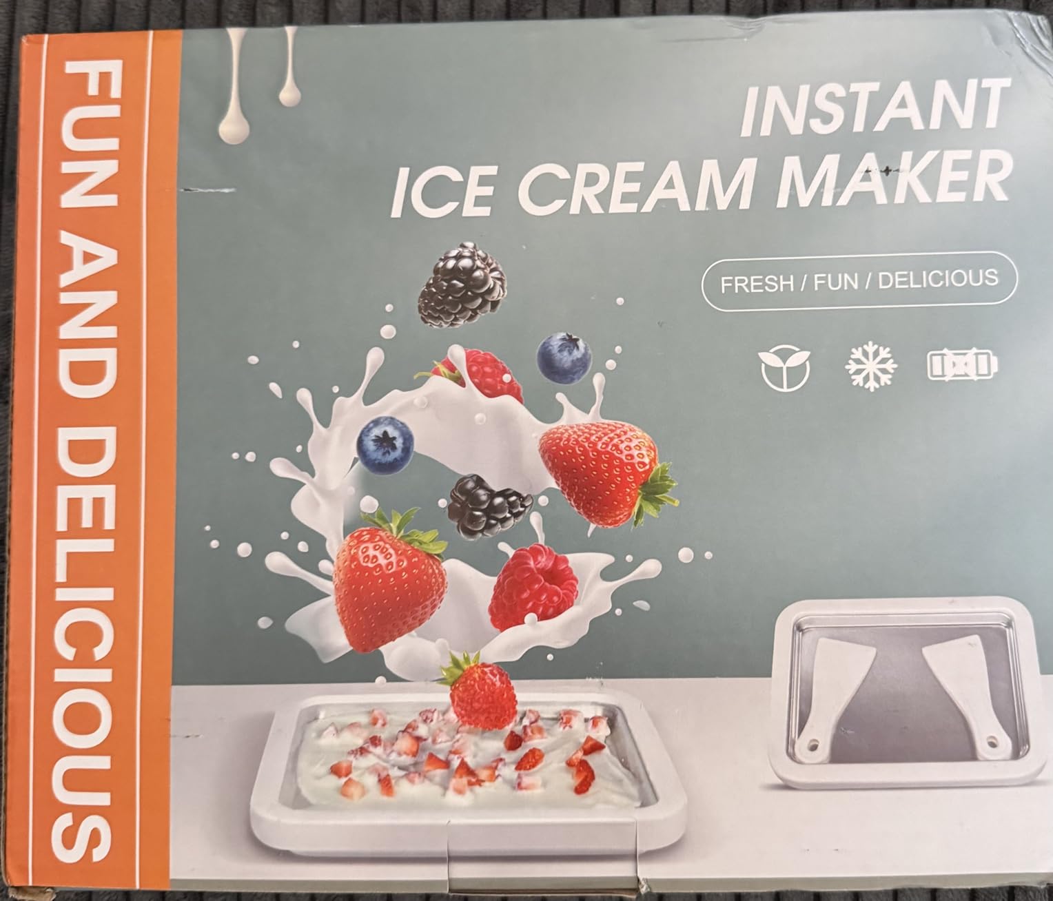 Rolled Ice Cream Maker with Lid and 2 Spatulas and Silicone Scraper customer photo 2