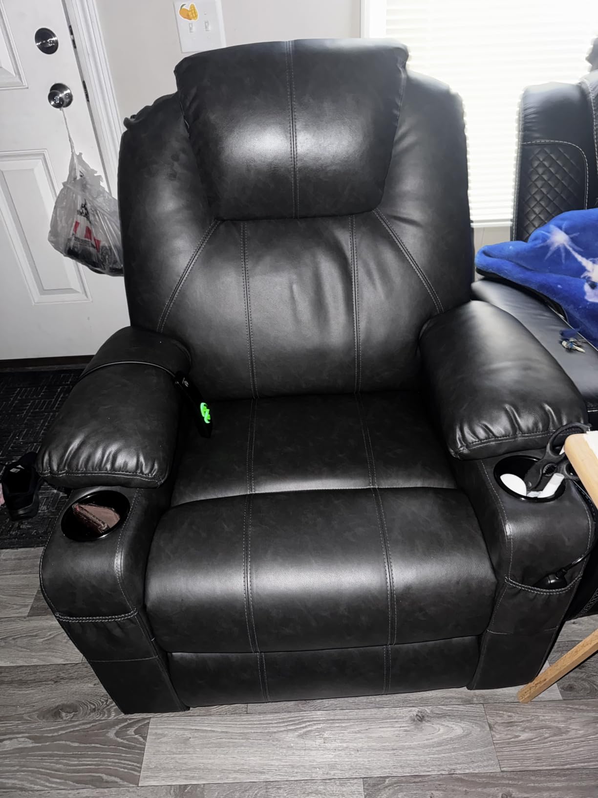MCombo Small Power Lift Recliner Chair for Elderly, Heat and Massage 7141 customer photo 1