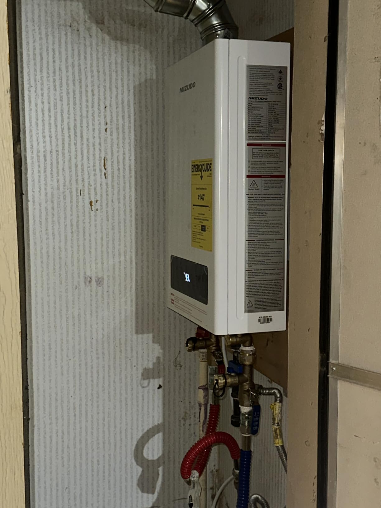MIZUDO 199,000 BTU Natural Gas Tankless Water Heater,Max 10.3 GPM,Indoor | WiFi&APP Control Non-Condensing 5-7 outlets points ±1°F Temperature Stability for Large Families Residential Whole House customer photo 1