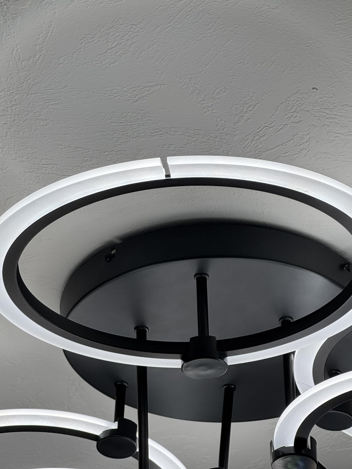 Smart LED Ceiling Light, 7-Ring Modern Flush Mount Fixture, 130W Dimmable 3000K–6500K, WiFi Alexa & App Control, Black Ceiling Light for Living Room Bedroom Kitchen (31.8