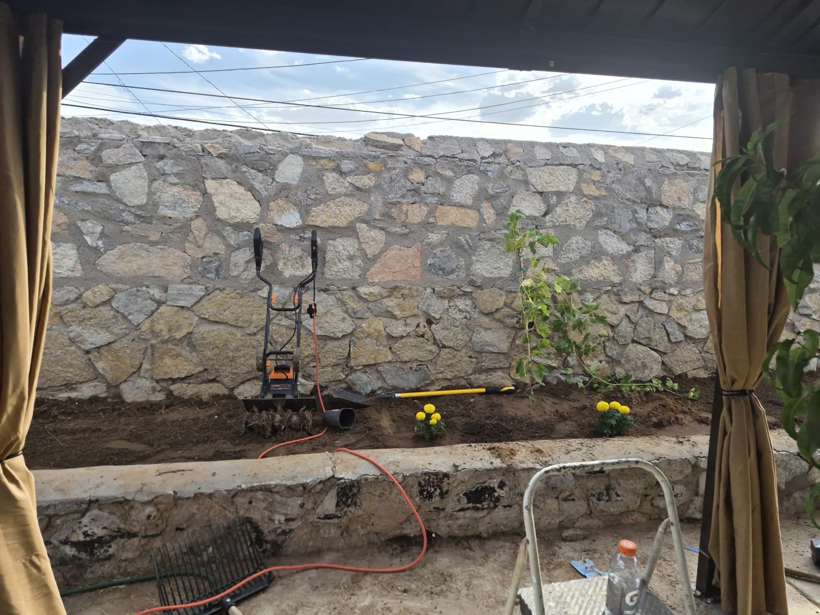 LawnMaster Brushless 48V MAX Cordless Tiller Cultivator, CLTE4814 customer photo 2