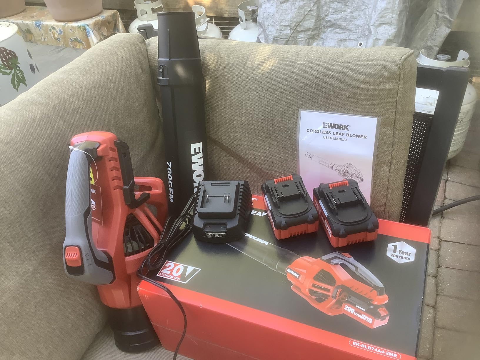 EWORK 700 CFM Cordless Electric Leaf Blower with Battery and Fast Charger customer photo 1