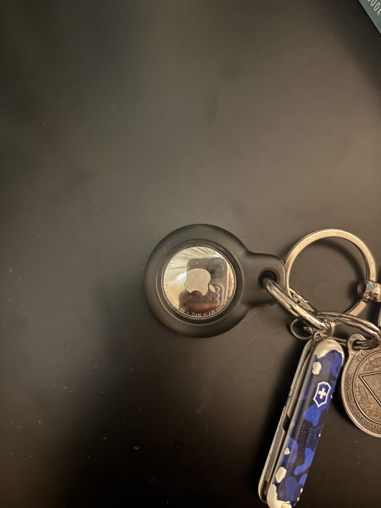 Apple AirTag (2nd Generation): Tracker for Keychain, Wallet, and More; Locator with Sound; Simple One-Tap Setup with iPhone or iPad; Key Finder with up to 1.5X Precision Finding Range customer photo 1