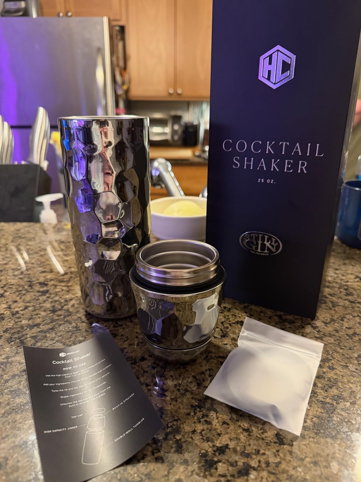 HexClad 25 oz Chrome Vacuum Insulated Cocktail Shaker w/Jigger & Strainer | Leak-Proof, UV finish customer photo 2
