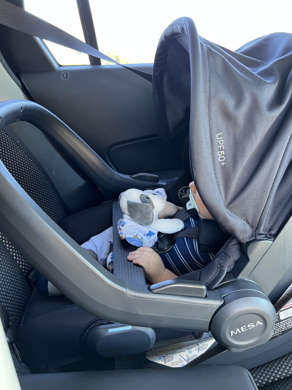 UPPAbaby Mesa V3 Infant Car Seat with Base, Insert & SmartSecure - Ada - Suitable for infants from 4-30 lbs, No-rethread harness, Base included, 25 Headrest positions customer photo 1
