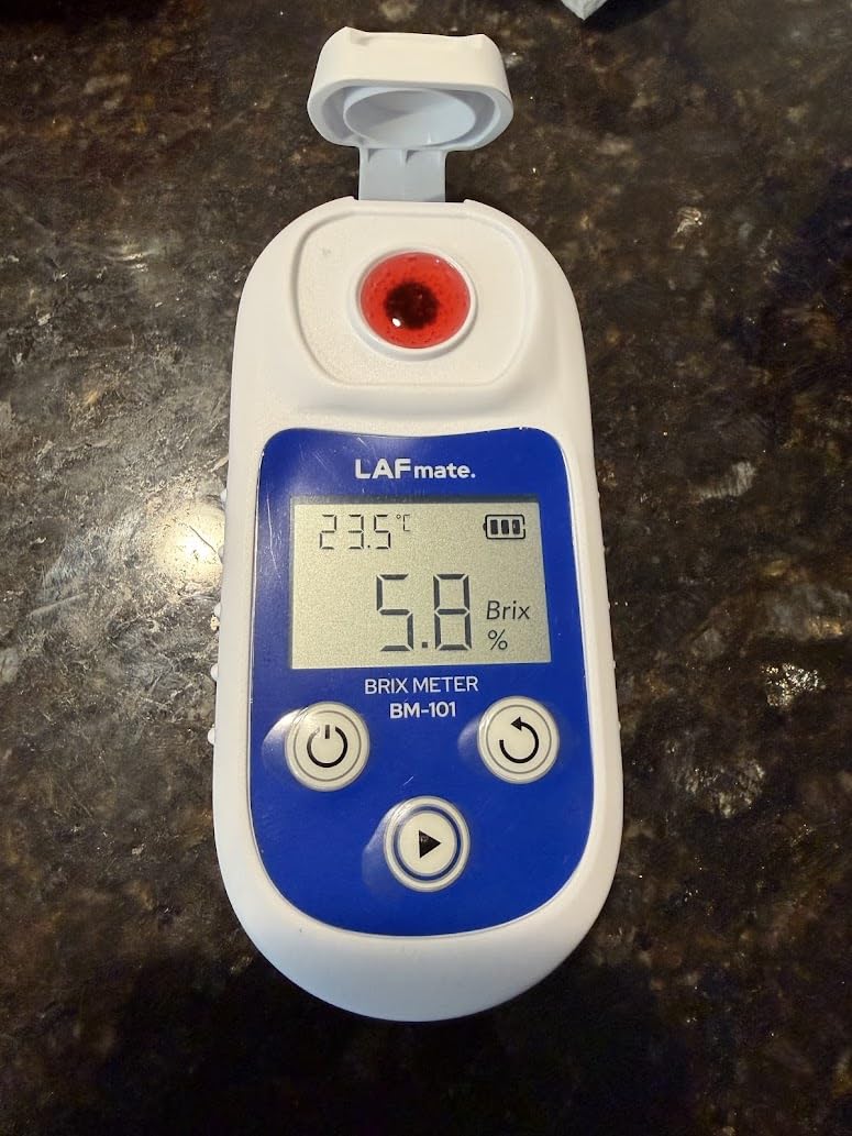 Digital Refractometer Range 0-55 BM101 Brix Refractometer ±0.2% Accuracy with ATC, IP65 Brix Meter for Juice, Wine Making & Coffee customer photo 1
