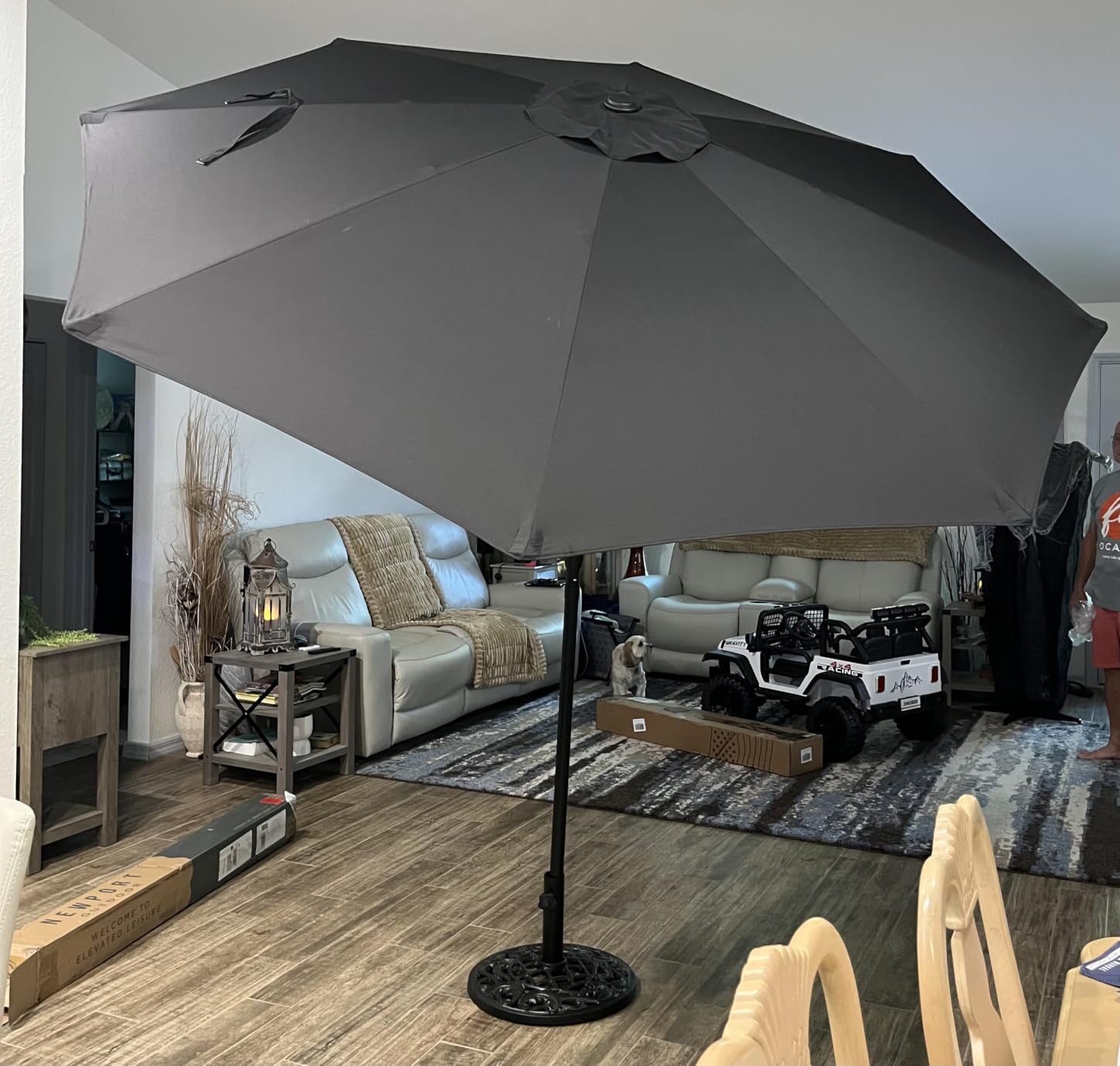 9ft Commercial Grade Patio Umbrella, 5-Year Fade Resistant 260 GSM Polyester Canopy, Rustproof Aluminum Frame, Smooth Tilt & Crank for Patio, Restaurant, Pool & Deck - Tan customer photo 1