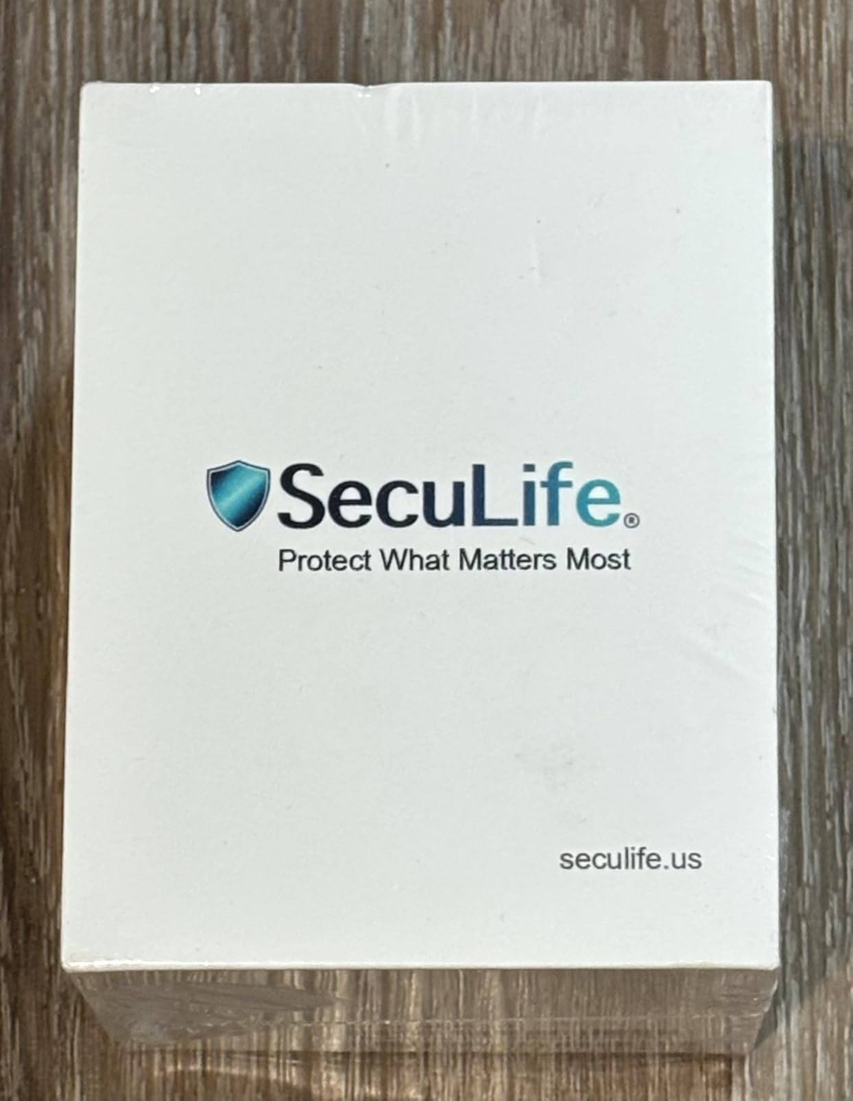 Seculife Medical Alert Smartband for Seniors — Alerts Go Direct to Family, No Call Center | Auto Fall Detection, GPS Tracking, Heart Rate Monitor, 2-Way Calling, SOS Button, Waterproof (White) customer photo 1